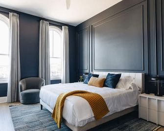 The Purple Martin - Nest - Louisville - Habitación