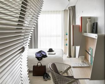 Okko Hotels Paris Porte de Versailles - París