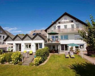 Ferienwohnungen Vollmers-Dünnebacke - Schmallenberg - Building