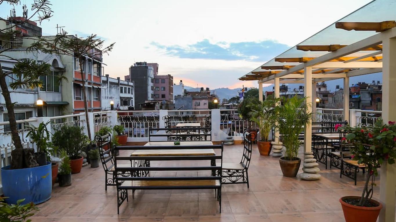 Hotel Himalayan Oasis