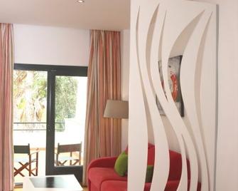 Alcaidesa Hotel - La Linea de la Concepcion - Obývací pokoj