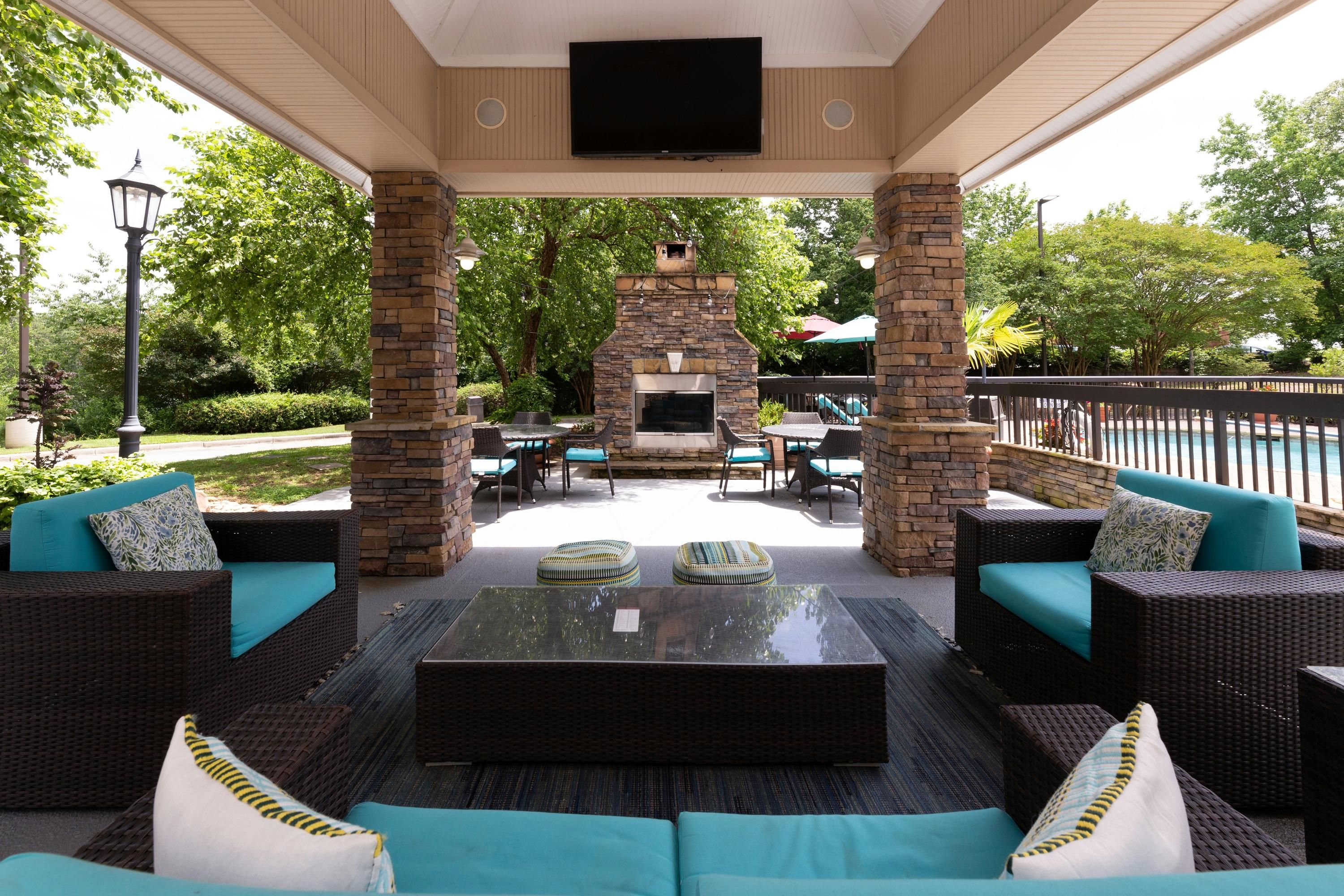 Hampton Inn Columbia-I-26/Harbison Blvd. (Mall Area) - Columbia - Patio