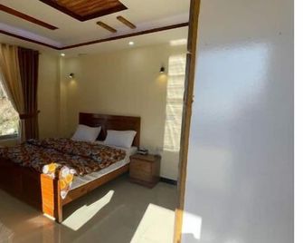 Paradise View Hotel & Restaurant - Khānspur - Habitación