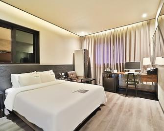 Yangsan Mulgeum 2 Heaven - Yangsan - Habitación