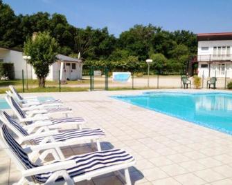 Motel Des Bruyeres - Lamotte-Beuvron - Pool
