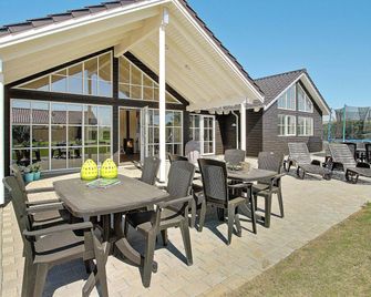 Luxury Beach House with Pool - Odder - Patio