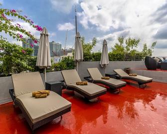 Roseland Sweet Hotel - Ho Chi Minh City - Patio