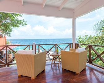 Scuba Lodge & Suites - ווילמסטאד - מרפסת