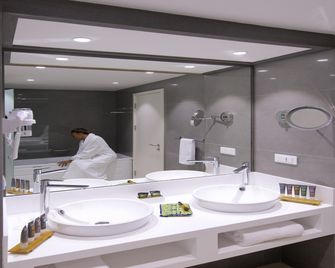 Novotel Cotonou Orisha - Cotonou - Schlafzimmer