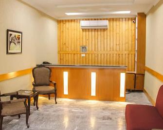 Hotel Gateway - Peshawar - Front desk