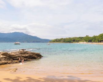 Pousada Villaggio Assis - Ilhabela - Playa