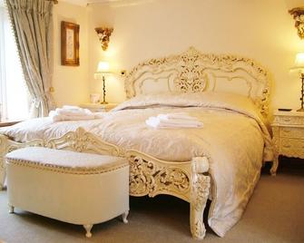Melody House Bed and Breakfast - Fakenham - Bedroom