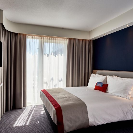 Bedroom view of Holiday Inn Express Amsterdam - City Hall