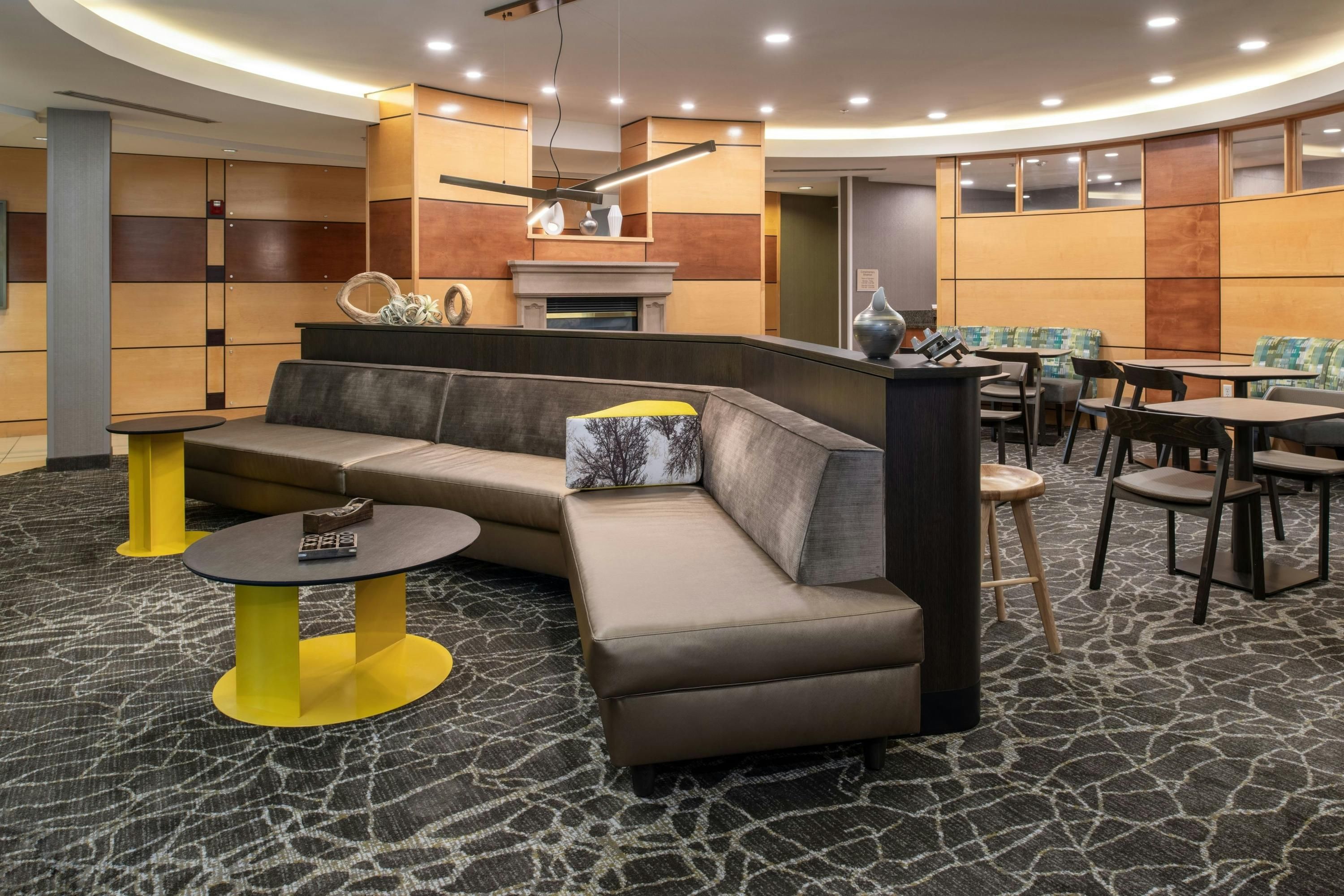 SpringHill Suites by Marriott Medford - מדפורד - מסעדה