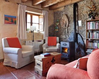El Pedrueco Turismo Rural - Nava - Living room