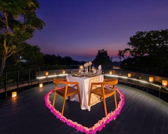 Canggu Cabana Resort & Spa by Ini Vie Hospitality - North Kuta - Balcón