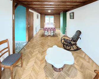 Lovely home in Merville with WiFi - Merville