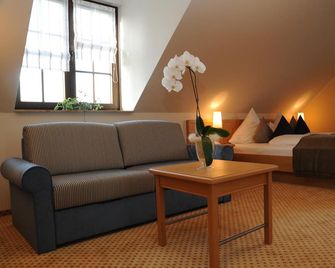Beierleins Hotel & Catering Gmbh - Hohenstein-Ernstthal - Ložnice
