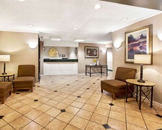 La Quinta Inn By Wyndham Detroit Canton - Canton - Huiskamer