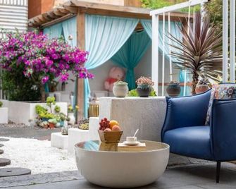 Lantingjiayuan Boutique Resort Hotel - Lijiang - Patio