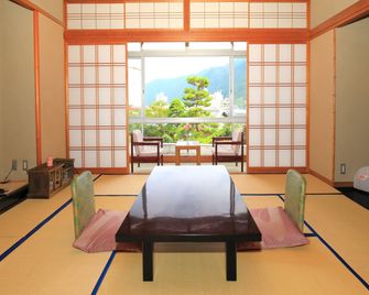 Gero Onsen Bosenkan - Gero - Sala de estar