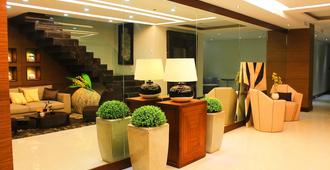 Avenue Suites - Bacolod - Lobby