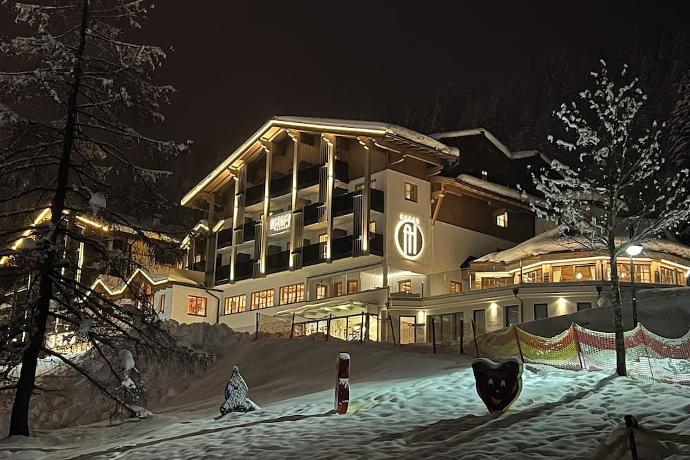 Hotel Alpenhof Superior - אלטנמארקט אים פונגאו - בניין