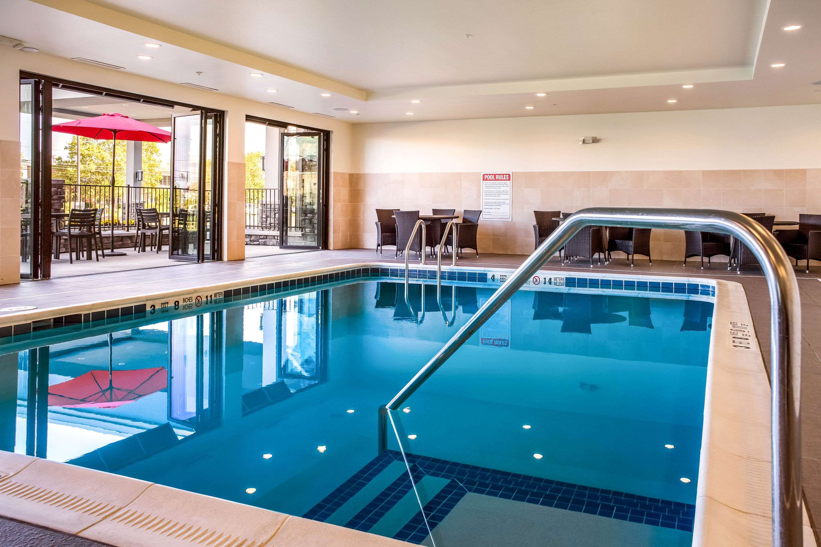 hotels in arnold mo with indoor pool