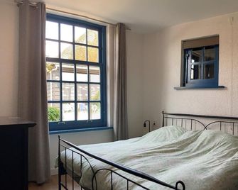 2 bedroom awesome home in Loon op Zand - Loon op Zand - Schlafzimmer