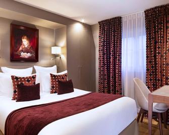 Hotel Pas de Calais - Paris - Bedroom