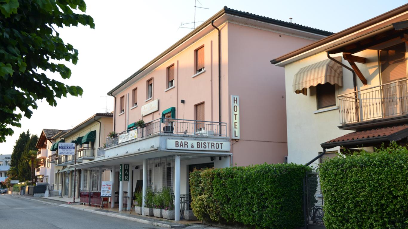 Hotel Benaco Mavras