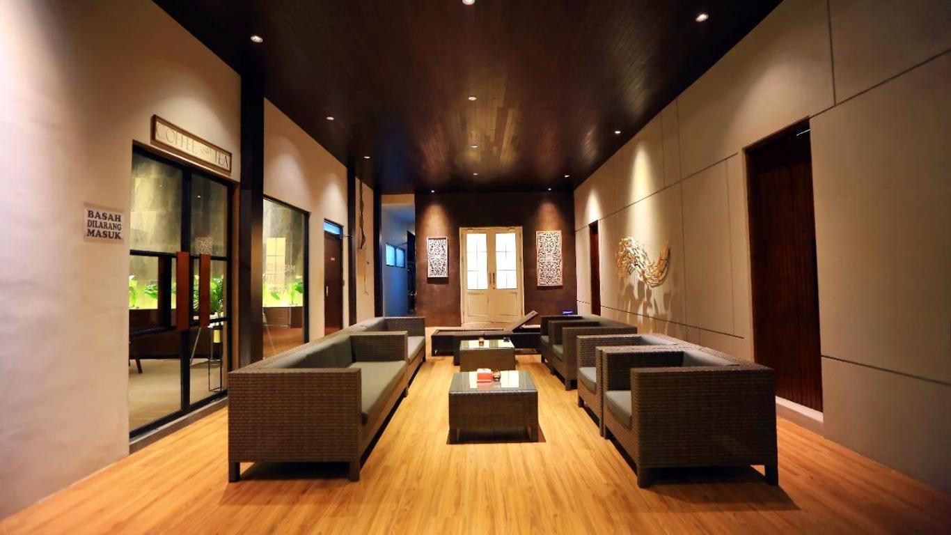 New Surya Hotel