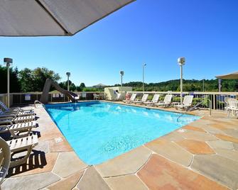 Best Western Cades Cove Inn - Townsend - Pool