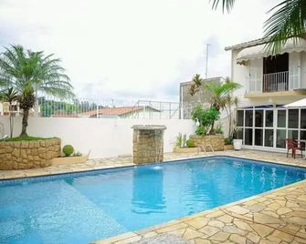 Residencial Aconchego - Socorro - Πισίνα