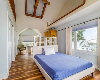Lake Ontario Sleeps 16 Breathtaking sunset views - Rochester - Habitación