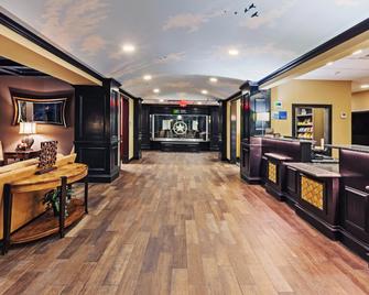 Holiday Inn Express & Suites Glen Rose - Glen Rose - Lobby