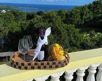 Seabliss Villa - Vieux Fort - Balcony