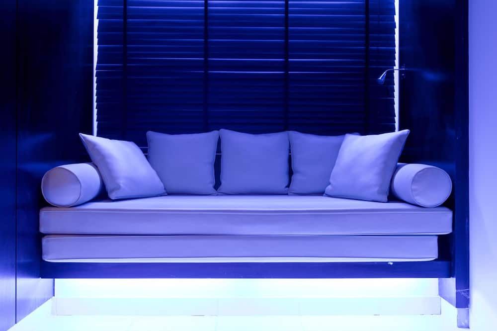 هوتل إتويل مايلوت