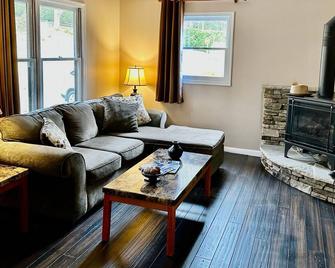 King Villa Suite on Main St - Blowing Rock