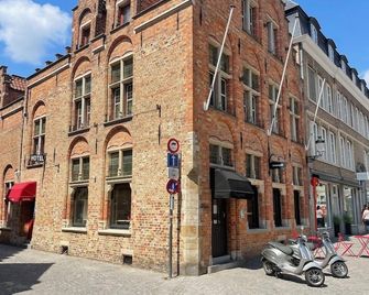 Hotel Salvators - Brügge - Bygning