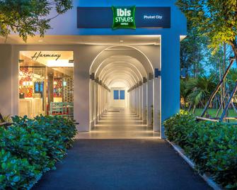 ibis Styles Phuket City - Phuket City - Building