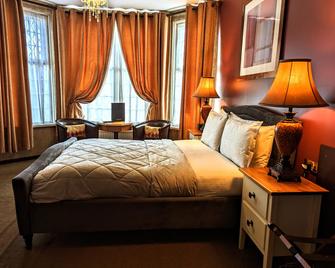 Brookside Hotel - צ'סטר - חדר שינה