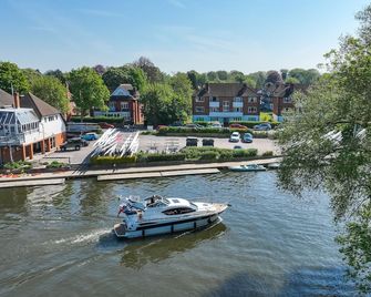 River Arts Club - Maidenhead - Outdoors view