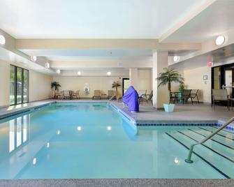 Hampton Inn & Suites Adairsville-Calhoun Area - Adairsville - Pool