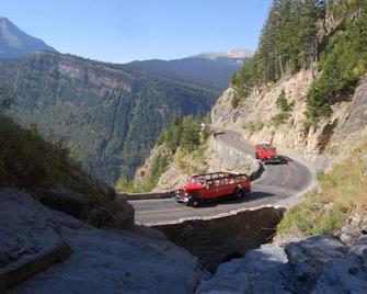 Open The Door To Your Montana Adventure! - Babb