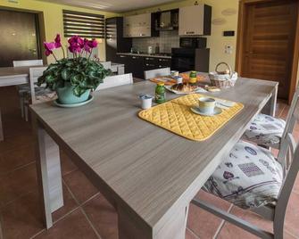 El Canfin - Montebello Vicentino - Comedor