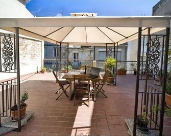 Domo Silvia E Paolo - Nuoro - Innenhof