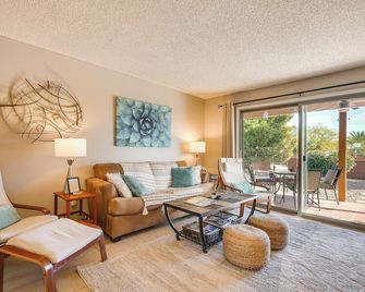 Pet-friendly 55+ Green Valley Home w/ Golf Gear! - Green Valley - Obývací pokoj