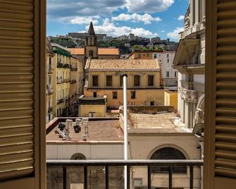 Hotel Neapolis - Naples - Balcony