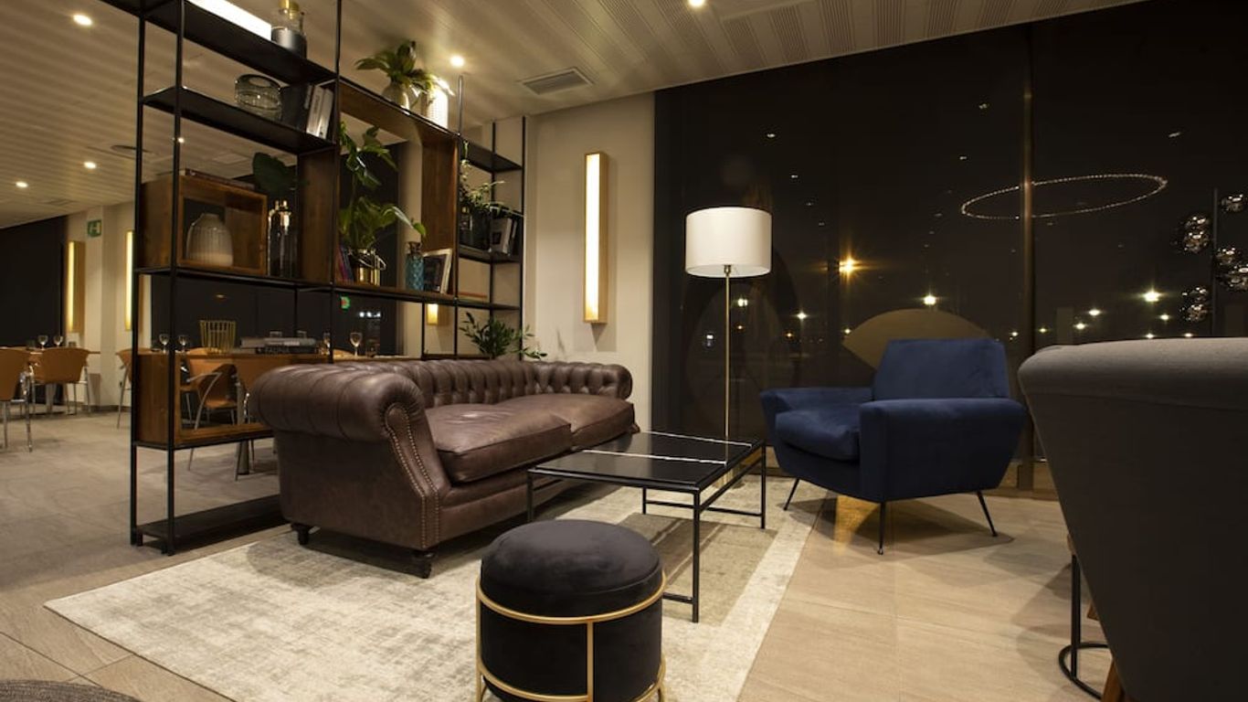 فندق اتش سي موييت برشلونة